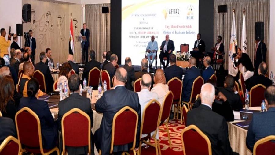 وزير التجارة يفتتح أعمال اجتماعات الجمعية العمومية للمنظمة الإفريقية للاعتماد في القاهرة (صور) 