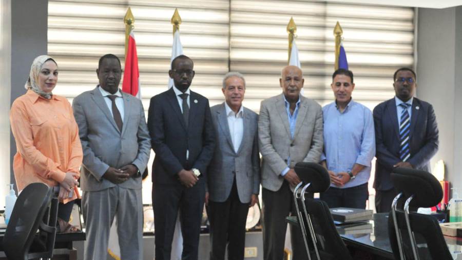 اتحاد الكرة يستقبل الوفد الصومالي 